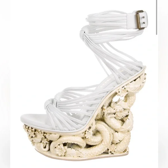 靴 Emilio Pucci Sandals 37 1/2 Emilio Pucci sz 37 – Shoe Slutz